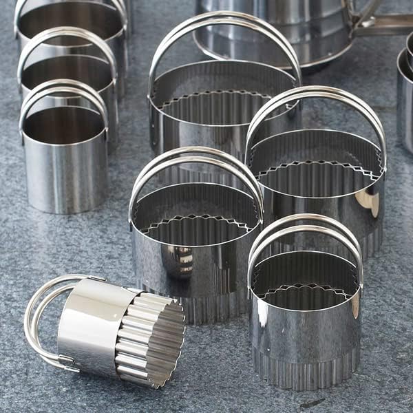 Sur La Table Stainless Steel Fluted Biscuit Cutters, Set of 5 , Silver