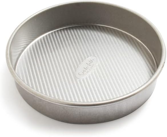 Sur La Table Platinum Pro Round Cake Pan, 9" , Silver