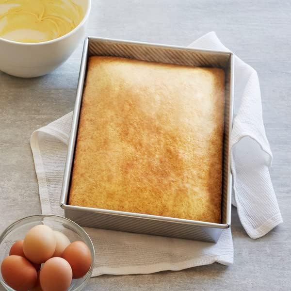 Sur La Table Platinum Pro Rectangular Cake Pan, 9" x 13" , Gray